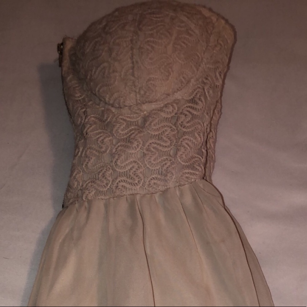 StrapLess SweetHeart Neck Line - Picture 3 of 3